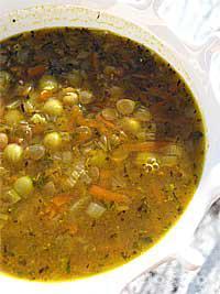 Zupa z soczewicy i zielonego groszku 